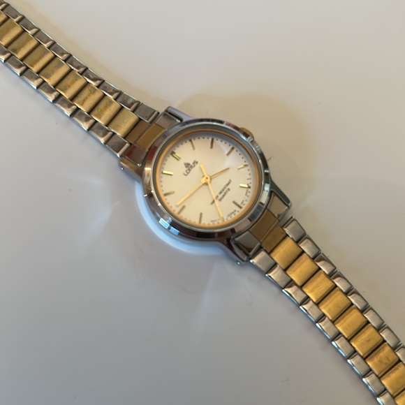 Ladies Lorus Watch - gold and silver toned - Picture 3 of 14